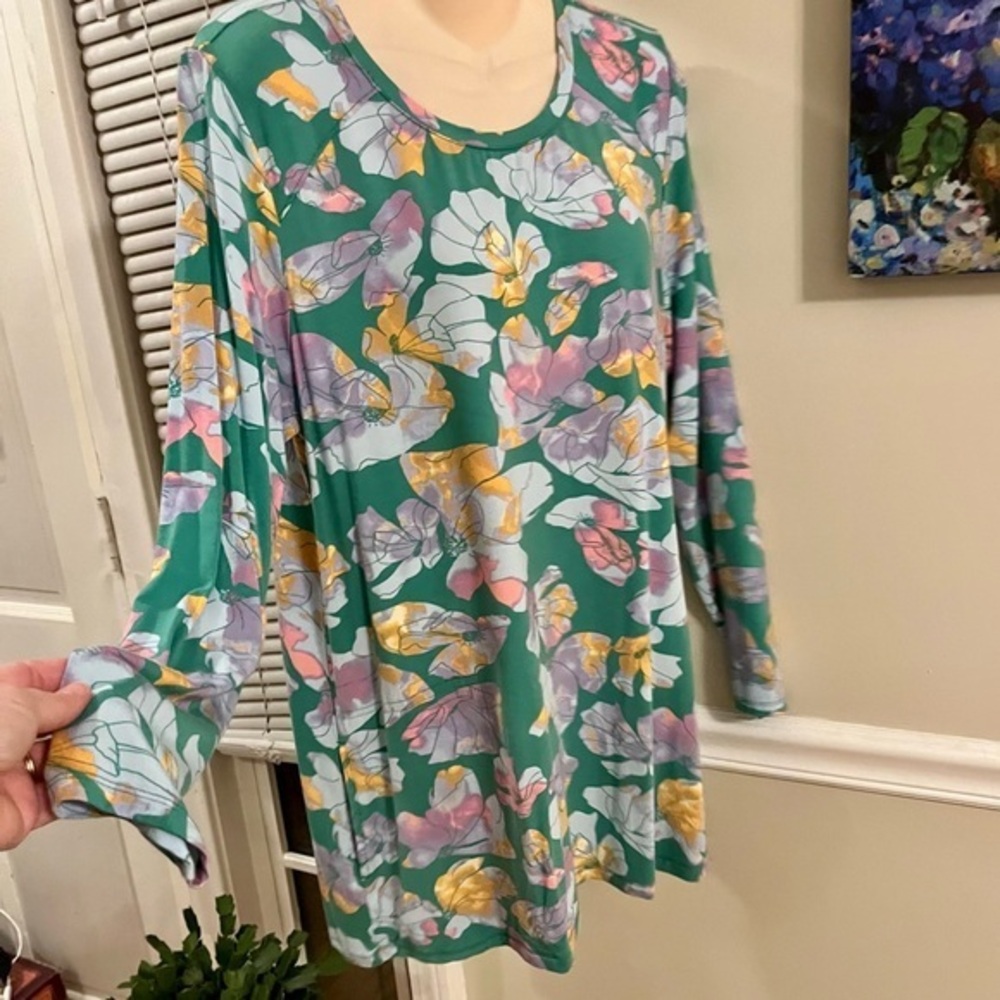 LOGO Lori Goldstein Floral Green Long Sleeve Women's Top Large